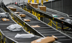 Dịch vụ giao hàng trong ngày của Amazon tăng 70%